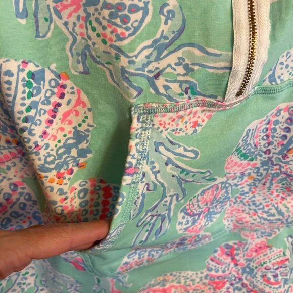 Lilly Pulitzer Skipper Popover Size XS - Picture 4 of 10
